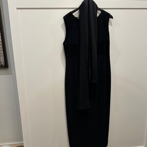 EUC Women’s Size 14 Black Sleeveless Formal Dress w/ Shawl